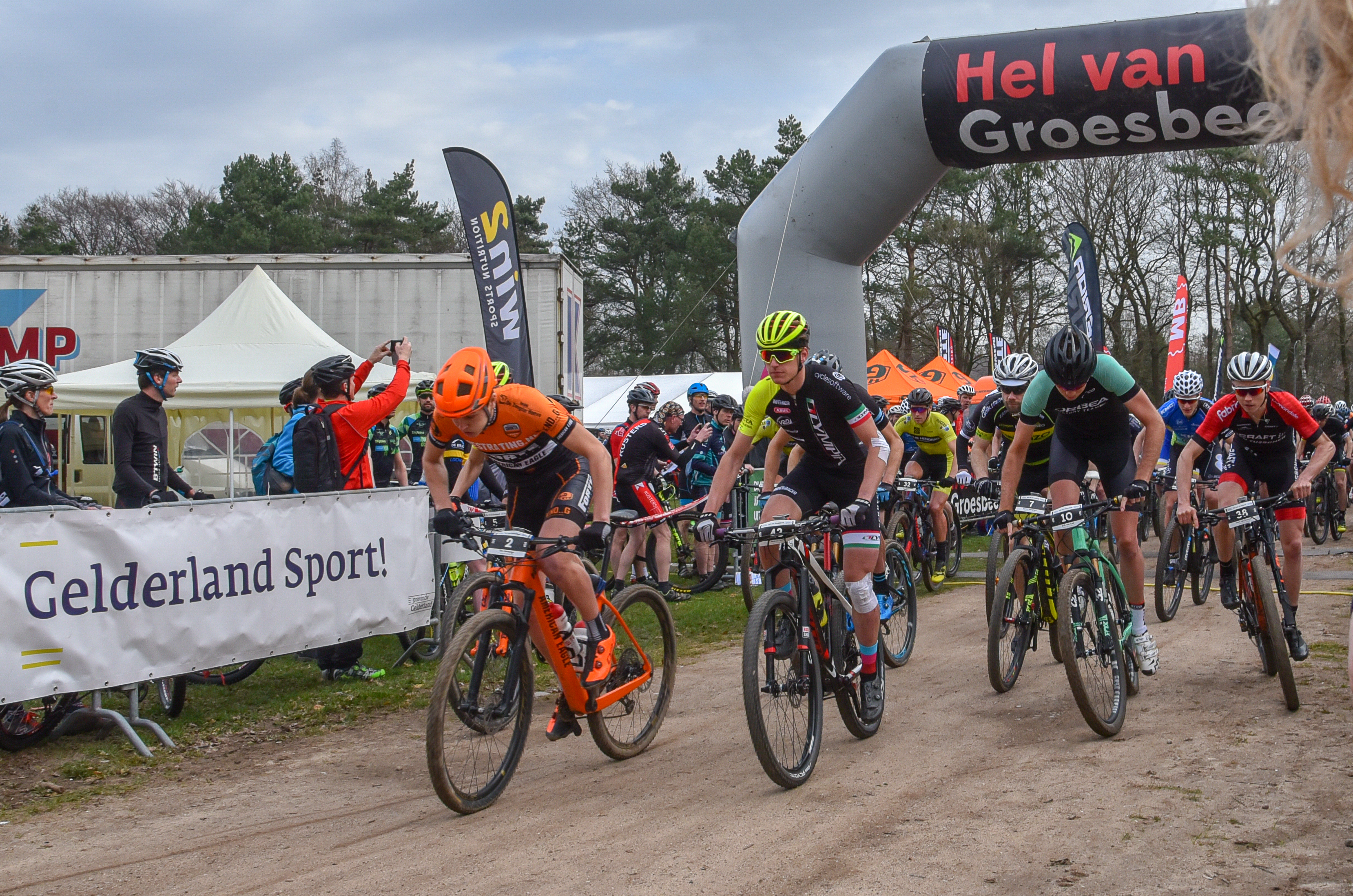 Hel van Groesbeek 2018, Vollebak vanuit de start